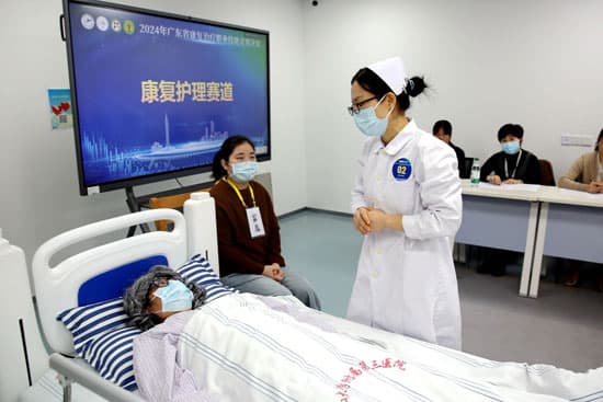 康复治疗师不应仅是做理疗的工匠
