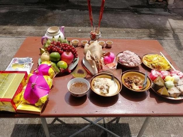 扫爷爷的墓要带哪些祭品？清明扫墓必备：爷爷的墓前，带上这些祭品，让祭奠更圆满！