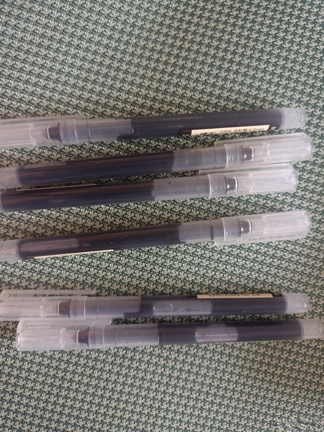 直液式走珠笔中性笔：一次书写工具的深度探究