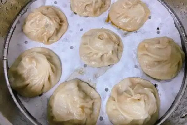 正宗灌汤包，需要从选材、调味到蒸制，每一个环节都精益求精