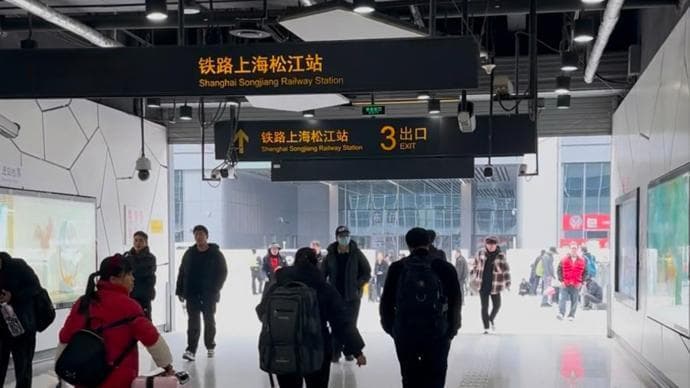 “晕头转向没赶上车”！铁路上海松江站开放至今，多位市民吐槽指引不清