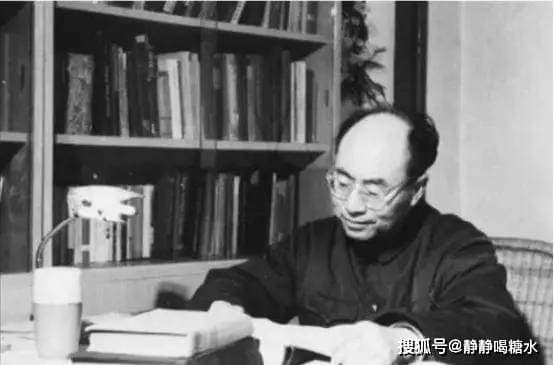 氢弹之父于敏：隐姓埋名28年，用算盘计算出中国氢弹