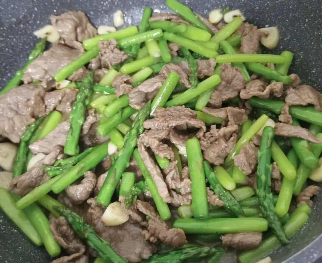 炒瘦肉，不管肉丝还是肉片，牢记3点，保证滑嫩可口，比豆腐还软！