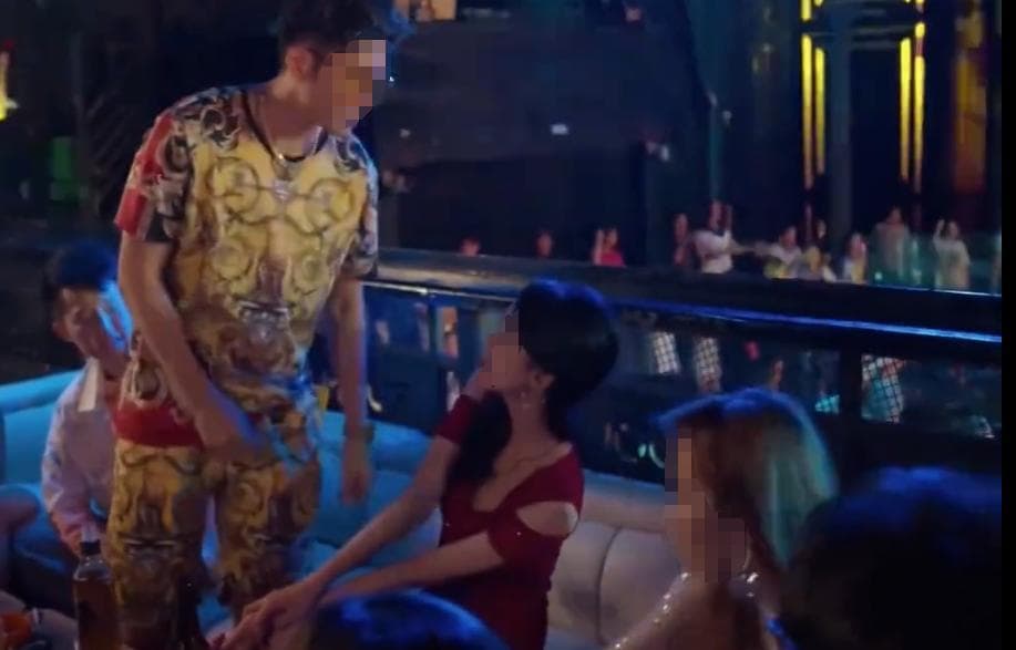 过年亲友问你工资多少，高情商会这样回答，既不伤害他人，也不尴尬