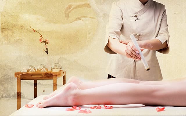 艾灸养生祛病法：穴位保健与适用人群