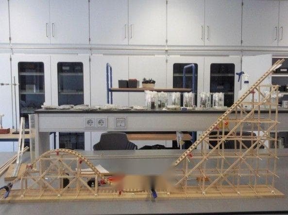 用雪糕棍制作过山车模型【转译】手工教程
