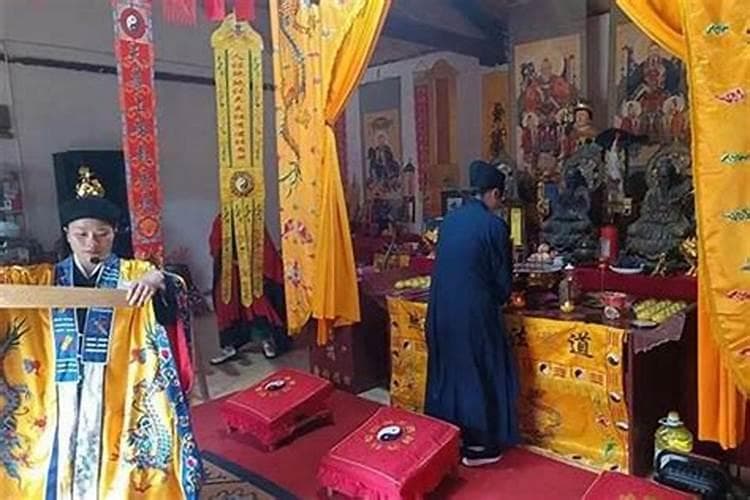八字纳音中的"霹雳火"命格：特征、运势与文化内涵