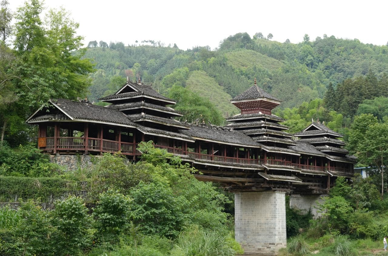 侗家文化地标——地坪风雨桥