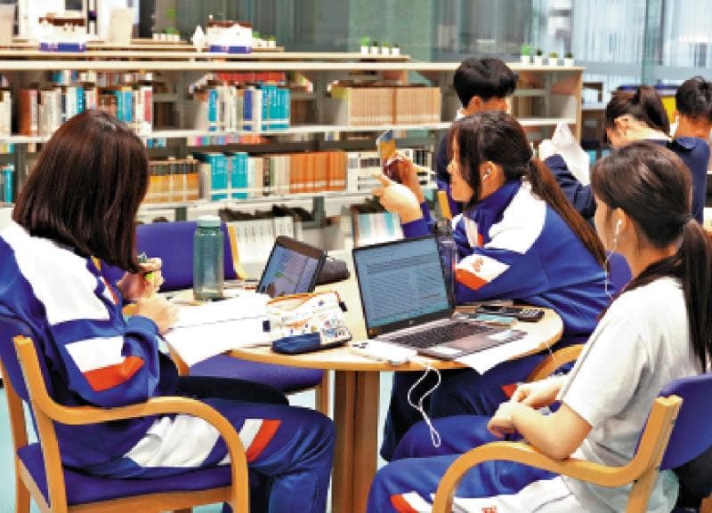 澳门培正中学：从《七子之歌》到编程比赛的爱国传承