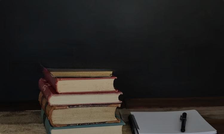 全日制研究生社保问题全攻略：是否必须断缴？如何继续缴纳？
