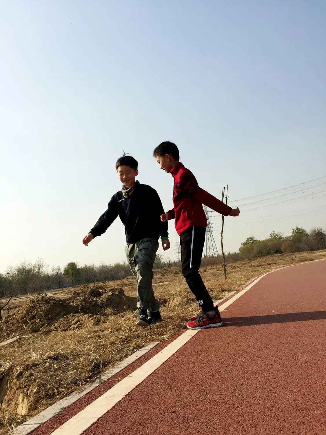斗龙战士2星龙圣域：熠诺爱情故事深度解析