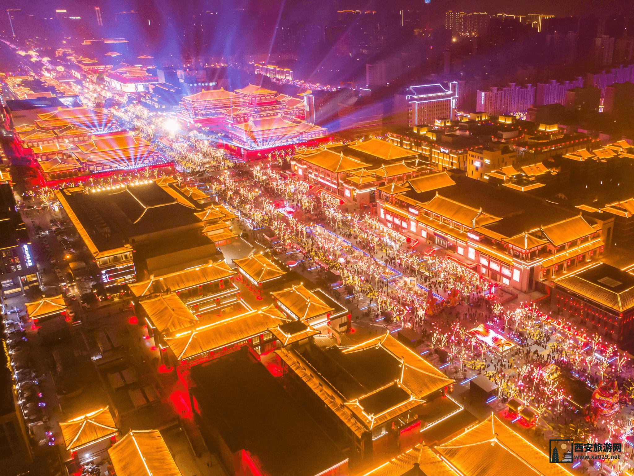 大唐不夜城最佳游玩时间：几点去最合适？