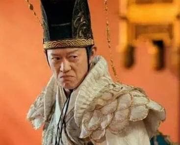 权力斗争与忠奸之辨：崇祯皇帝与魏忠贤的复杂关系