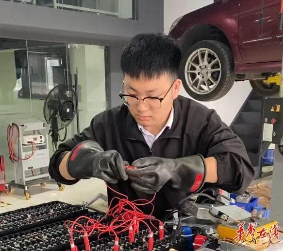 新职业新赛道，新能源汽车维修人才“很吃香”