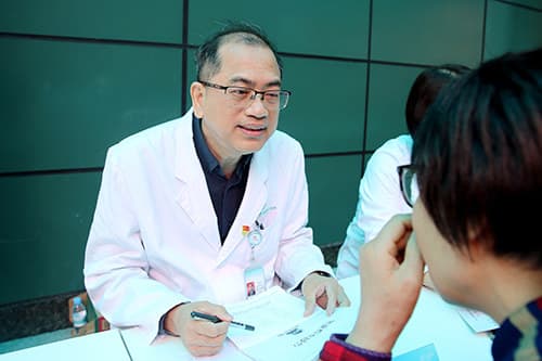 乙肝早筛早诊早治，抓住治疗“黄金期”可远离肝硬化肝癌