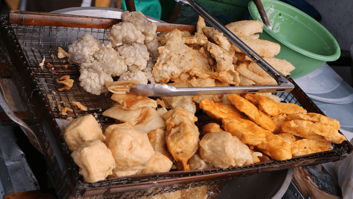 锦州石桥子早市：冬日里的美食狂欢