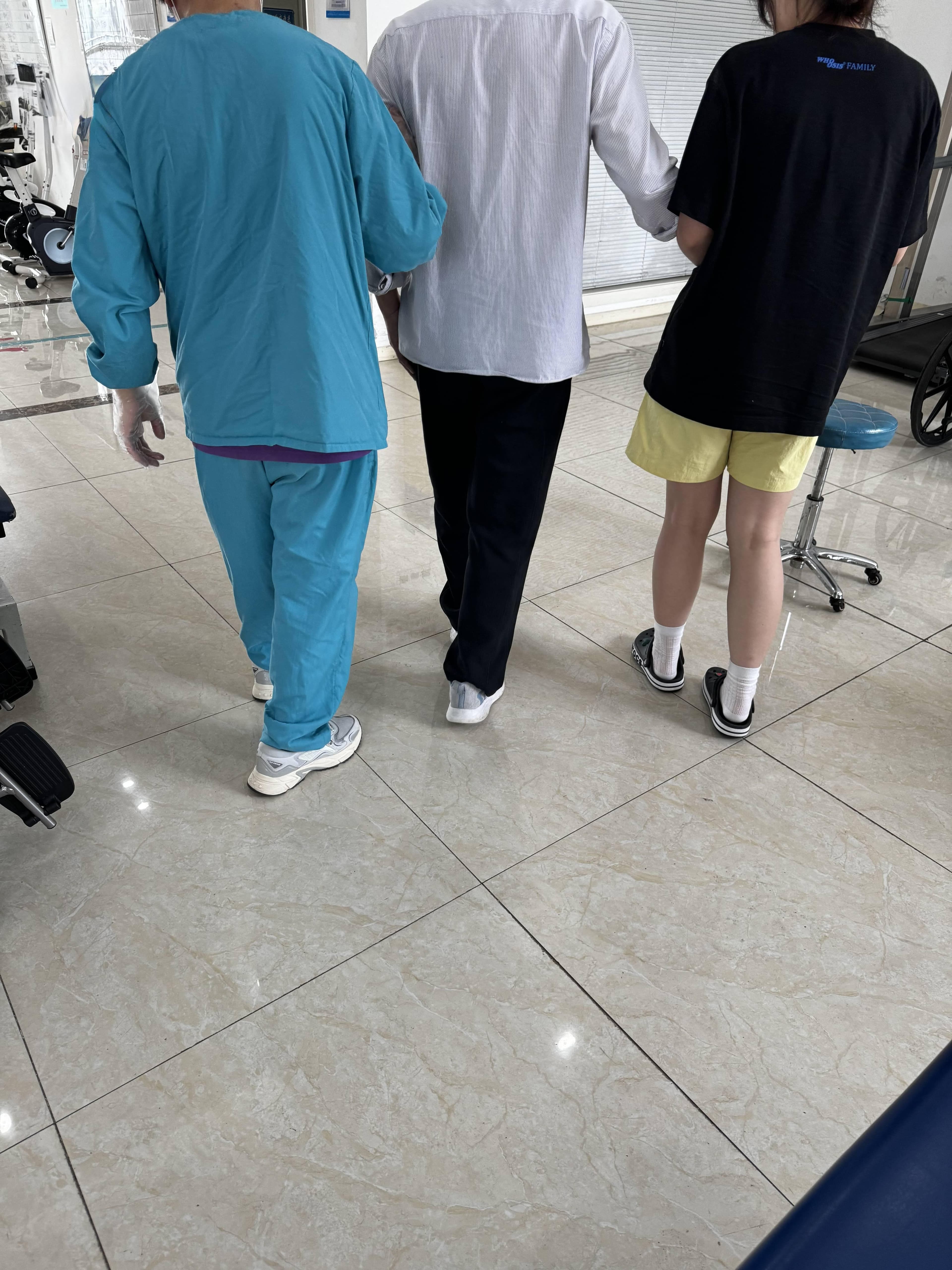 家人脑梗瘫痪后,如何避免出现情绪崩溃