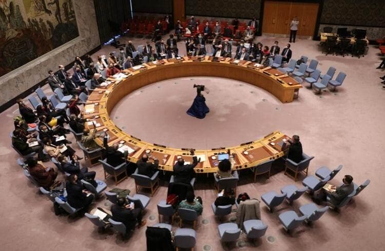 早安!世界丨联合国安理会通过美国涉乌决议；美国一波音客机机舱内冒烟被迫返航