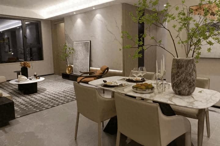餐桌材质大不同：实木、大理石、玻璃、岩板，哪种更适合你？