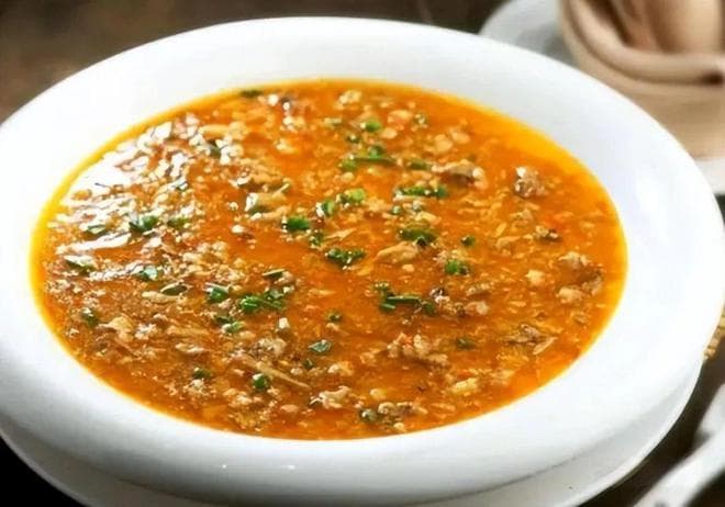 十款川菜制作详解：从鱼香蒸蛋到毛血旺，经典川菜在家也能轻松复刻