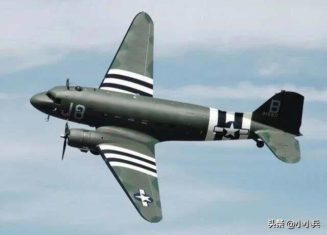 雄壮鹰翅——揭秘C-47“空中火车”运输机的传奇之旅！