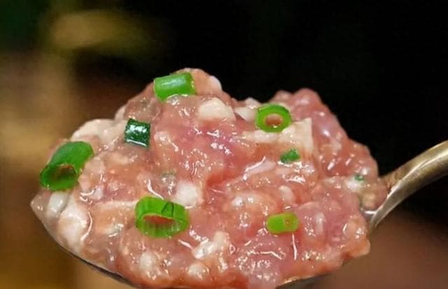教你调万能饺子馅，牢记用这个‘‘香料油’’，调出的饺子馅贼香