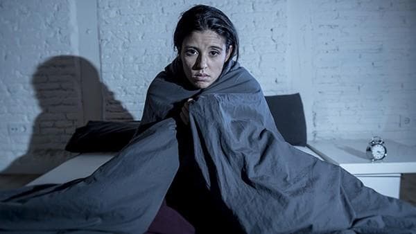 长期失眠该怎么办呢？中药泡脚的方法可以缓解失眠