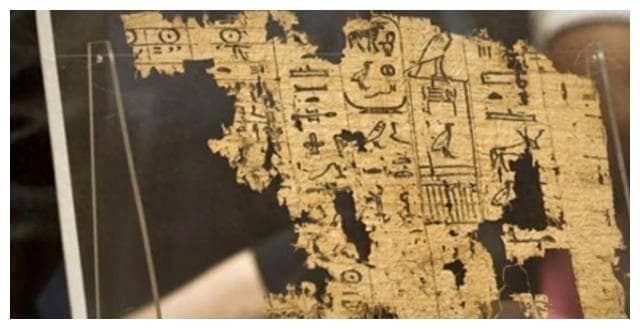 古埃及人是如何建造金字塔的？考古学家发现了4500年前的秘密！