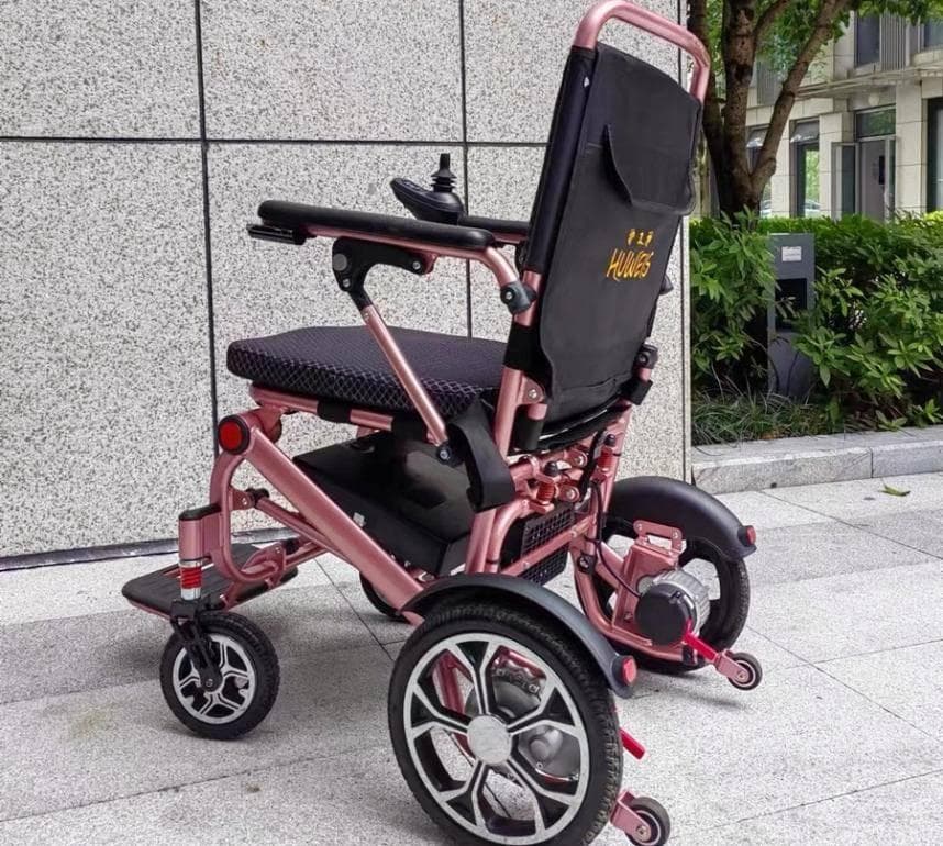 老人电动轮椅怎么买更划算？3款热门车型对比，一篇教你避坑！