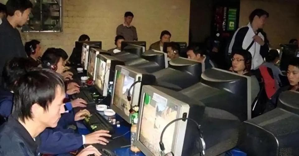 网吧倒闭潮：4年闭店5万家，曾经最暴利的行业要消失了？