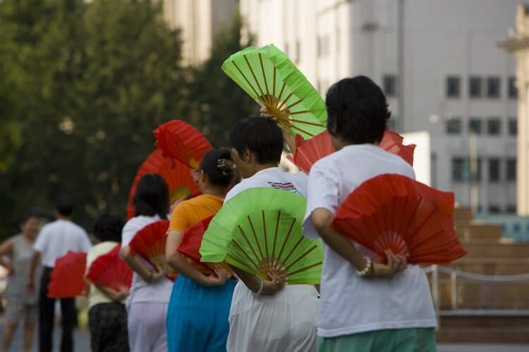 腰疼查出胰腺癌，寿命最多剩半年，提醒：4个症状不能忽视
