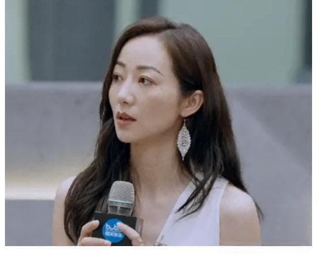 春晚：辉煌与争议交织的文化符号