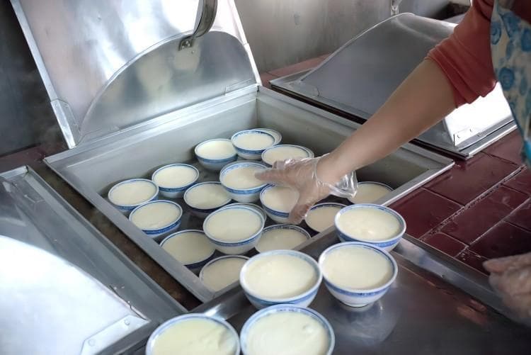 双皮奶制作技艺：岭南传统美食的精妙工艺