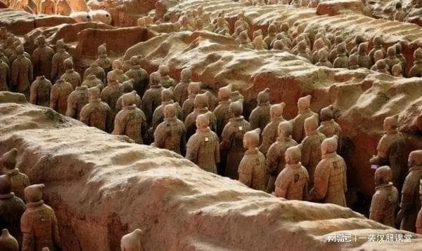 古代帝王陵墓陪葬宝物盘点：从甲骨到瓷器的千年传承