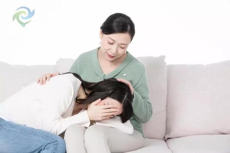 高中生孩子割手自残：抑郁的迹象与家长应对策略