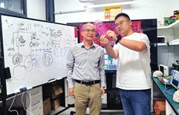 “跨界”科学家罗敏敏：在脑科学领域开辟“斜杠”科研路