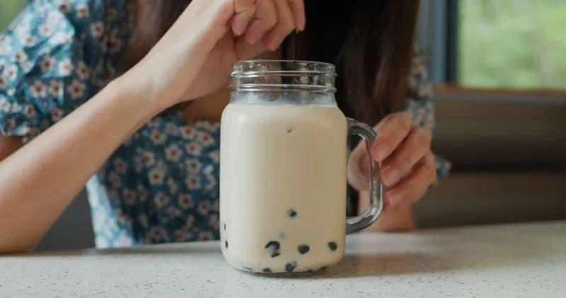 1000ml奶茶才过瘾，年轻人正对“超大杯”上头