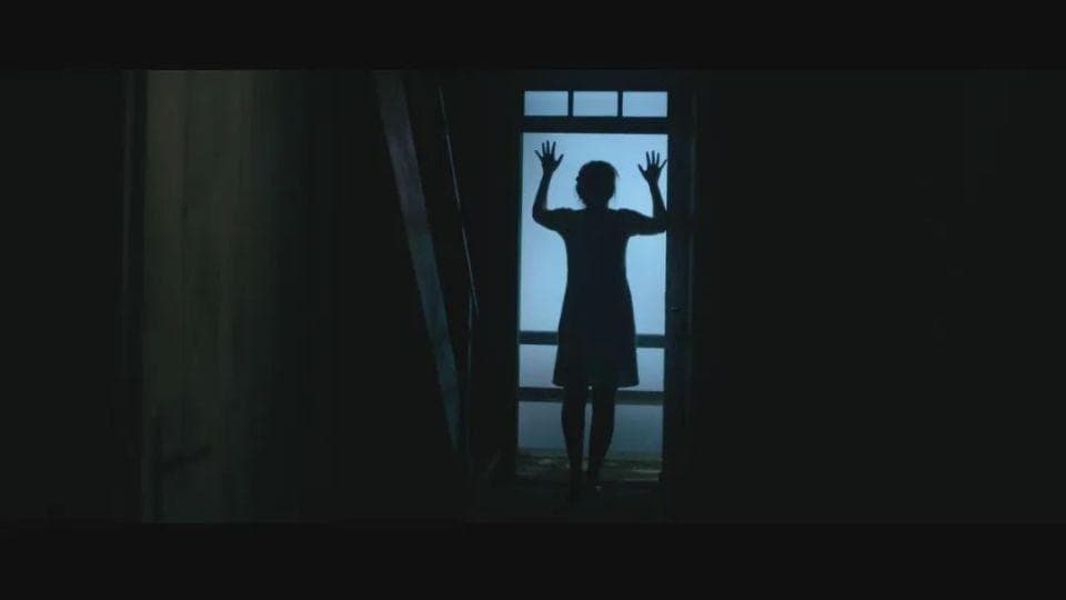 《隐墙》：在人类文明终结之后，重塑人性的生活