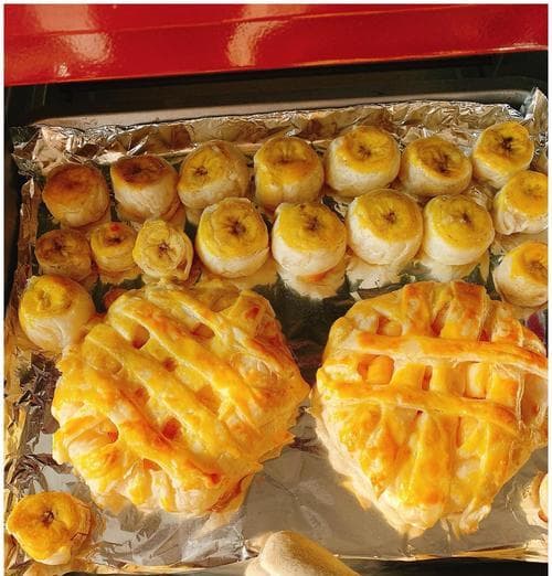 如何制作美味香蕉酸奶面包派（健康美味轻松搭配）