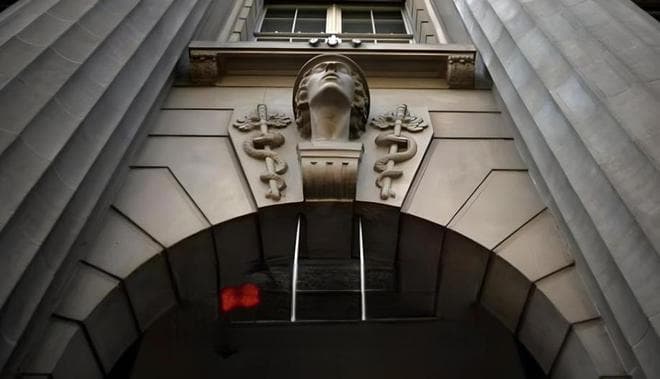 为什么瑞士银行很安全？用千座军事掩体当金库，保密工作写进刑法