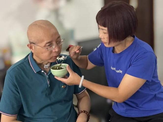 龙泉好妻子，11年不离不弃！照顾“植物人”丈夫！