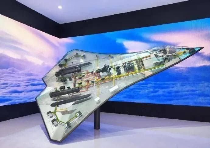 不吹牛也不低调！六代机首飞，中国到底领先了多少？中美差距又在哪里？