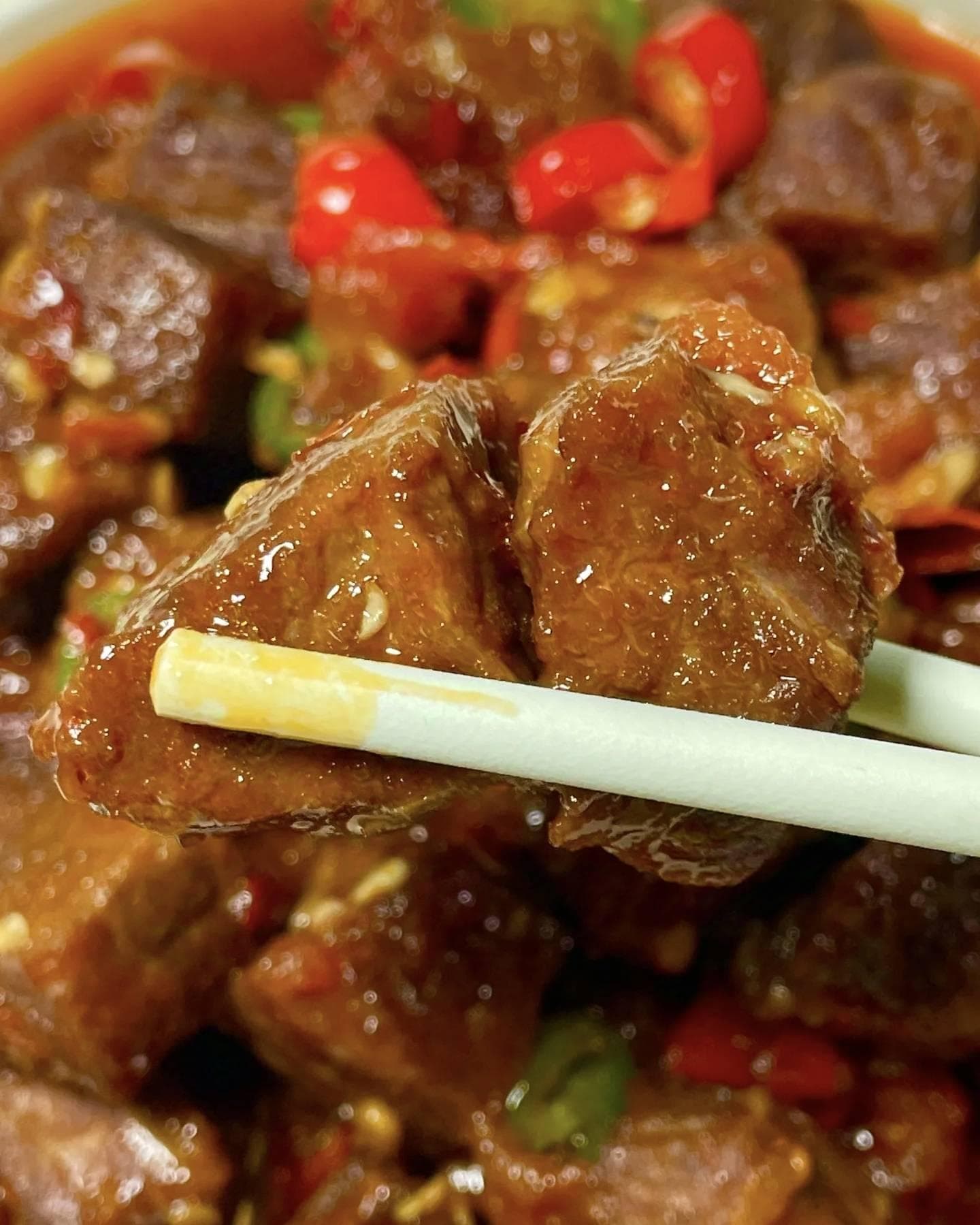 红烧牛肉：一道能征服全家味蕾的经典佳肴