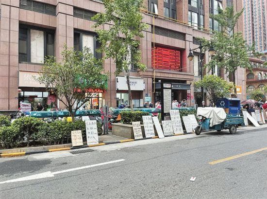 租房也要“卡年龄”！多中介明确“不租给老年人”，郑州情况如何？
