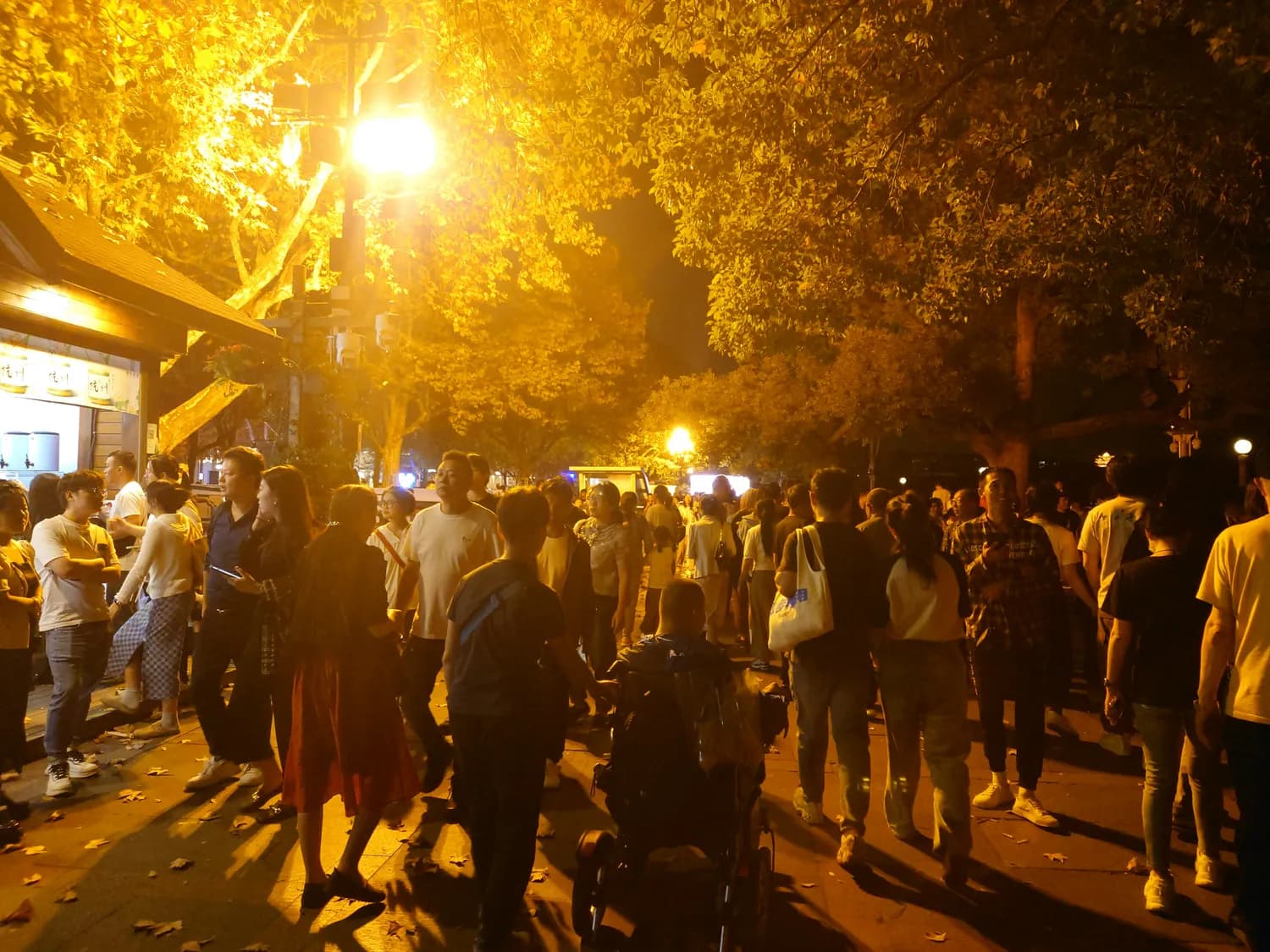 春节打卡夜游锦江，小本创业机会多！
