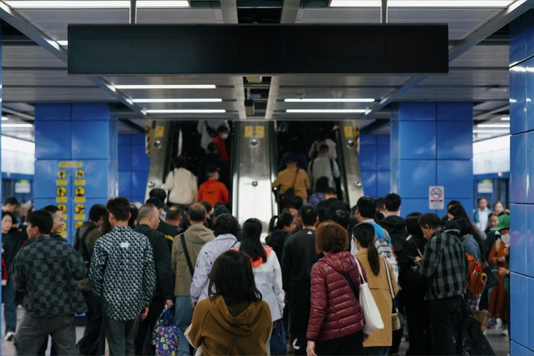 广州地铁春运运力全开：离返穗高峰延长运营，设平安驿站
