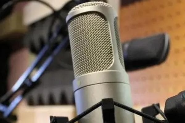 声乐练习：实声和虚声的正确发声方法