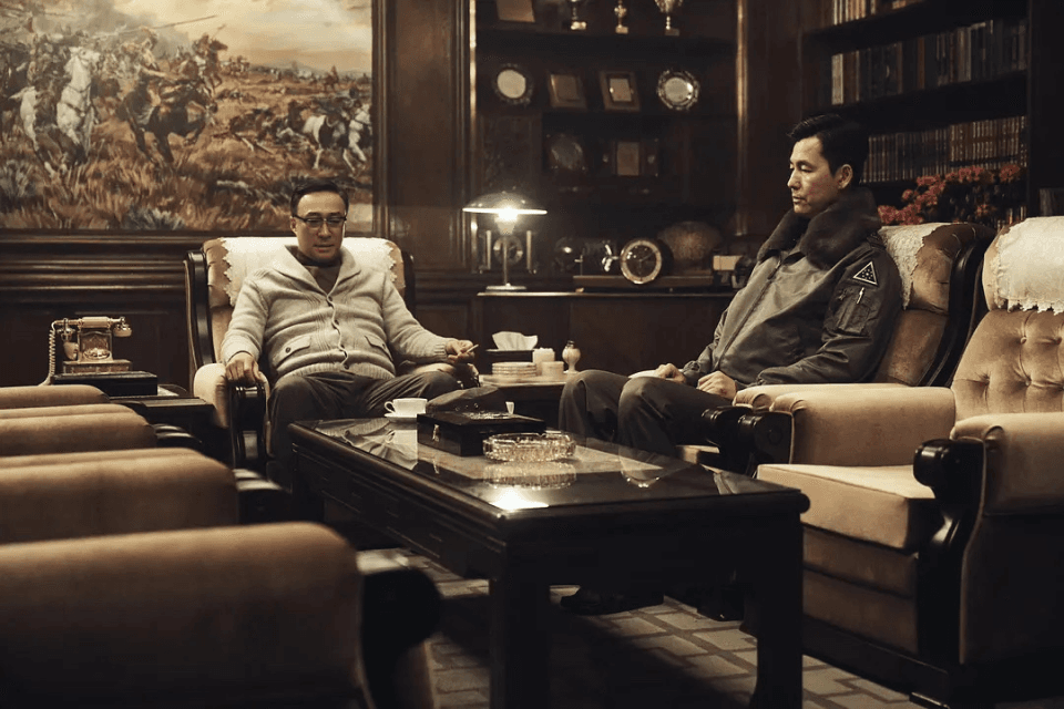 一夜冲上热榜的《首尔之春》 大胆、放飞后有什么？