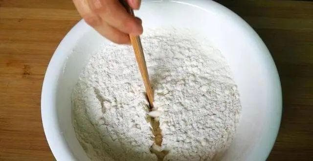 千层葱花饼怎么做又松又软？松软多层，不试怎么行？