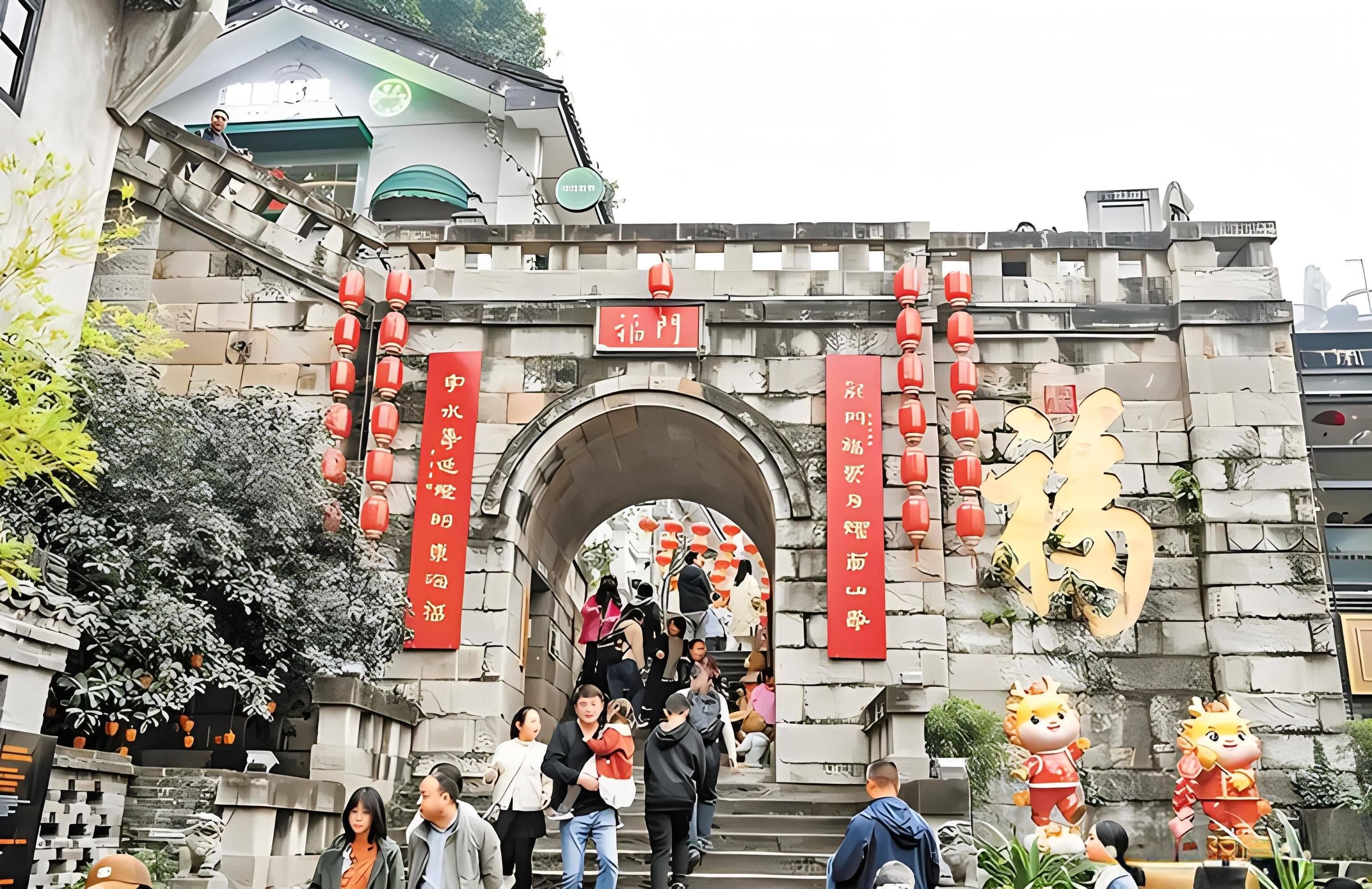 重庆开埠口岸：龙门浩老街——建筑瑰宝与文化传承